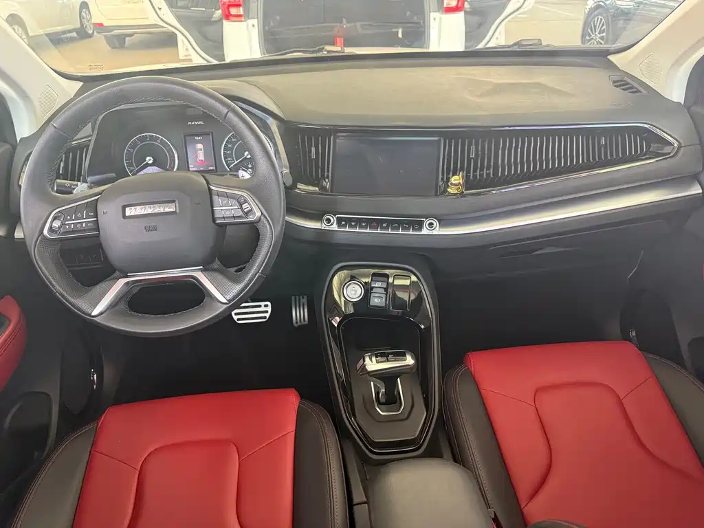 Haval H2s 2018 — фото 14