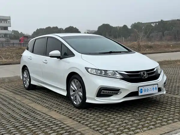 Honda Jade 2017