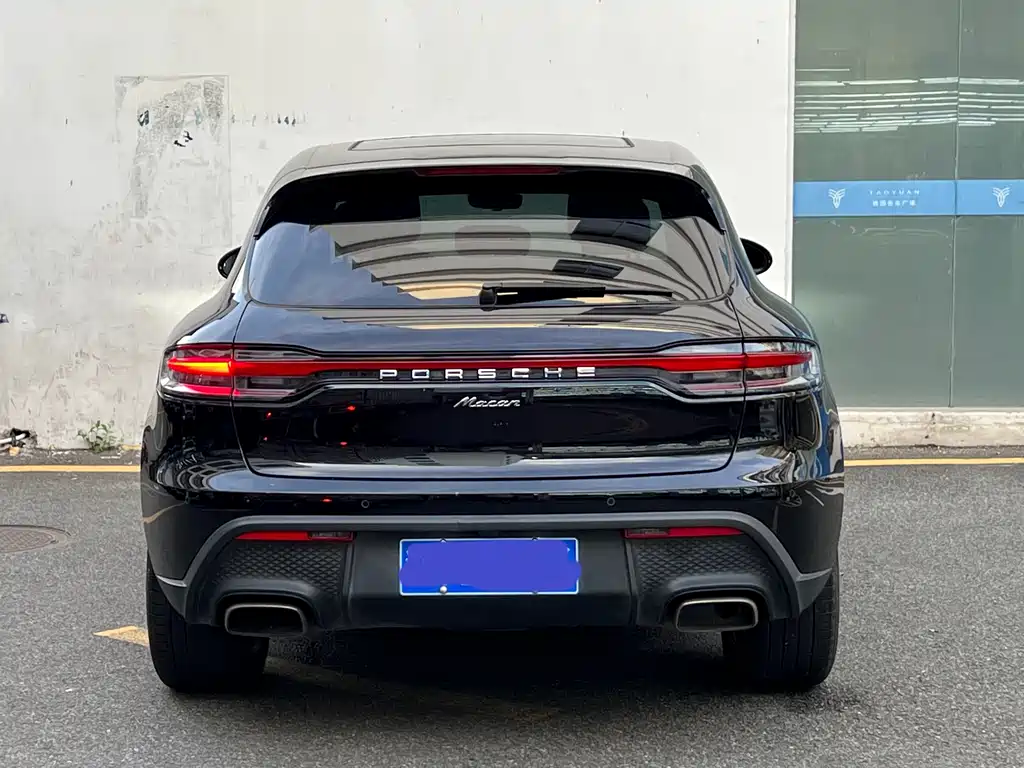 Porsche Macan 2023 — фото 17