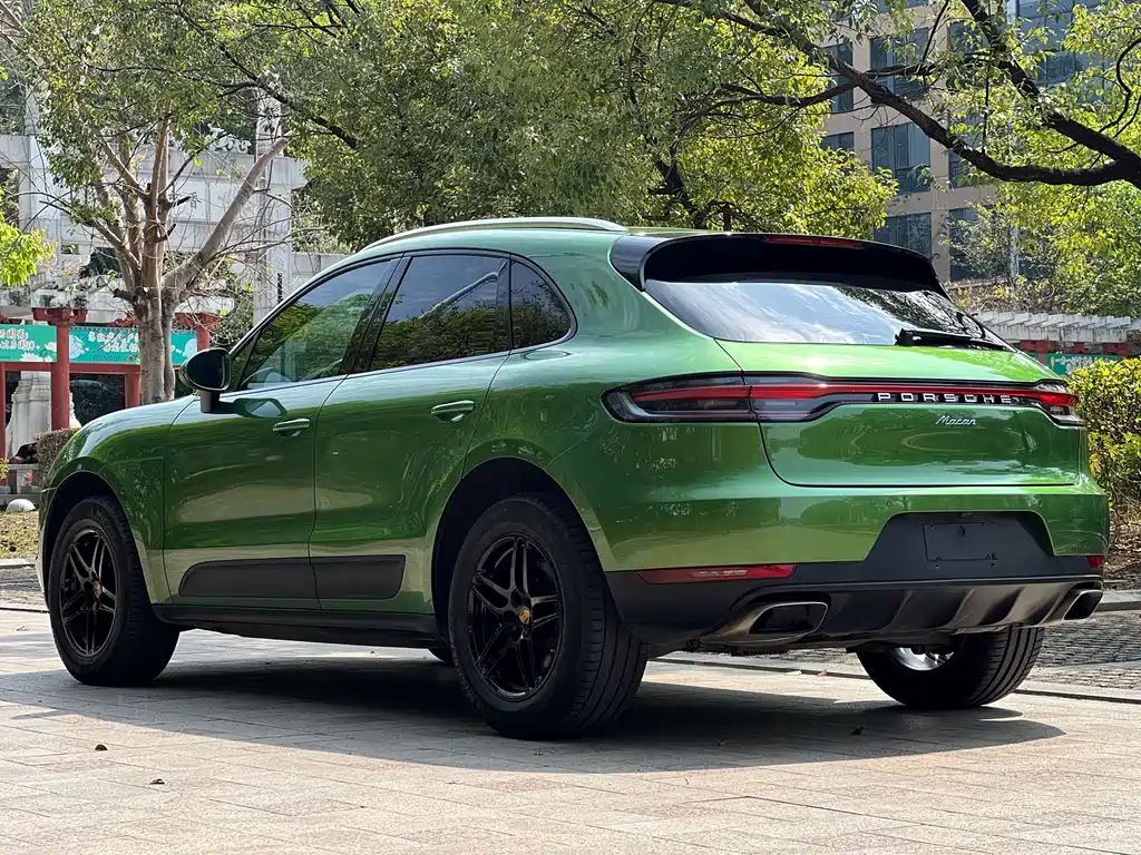 Porsche Macan 2019 — фото 17
