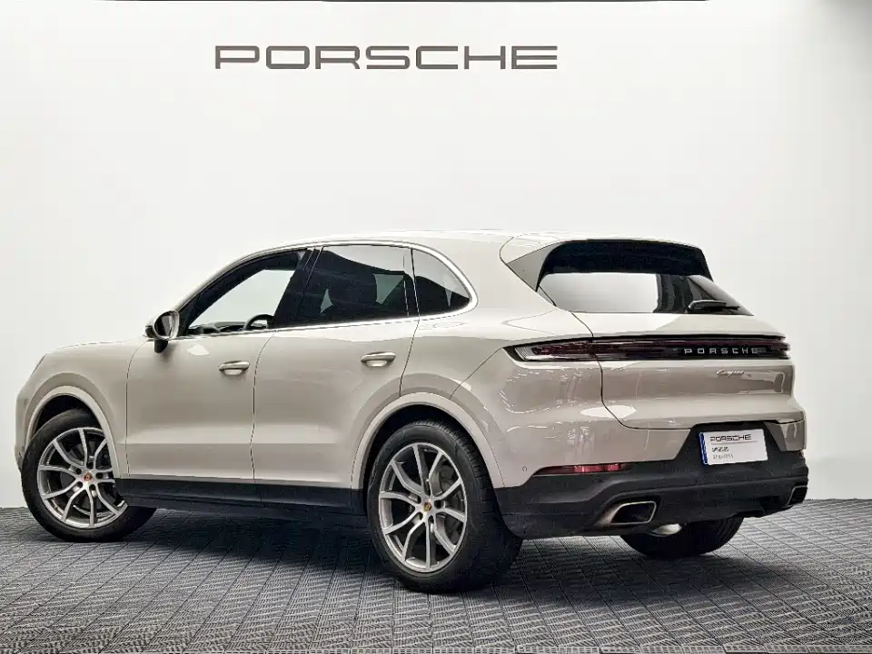 Porsche Cayenne 2024 — фото 6
