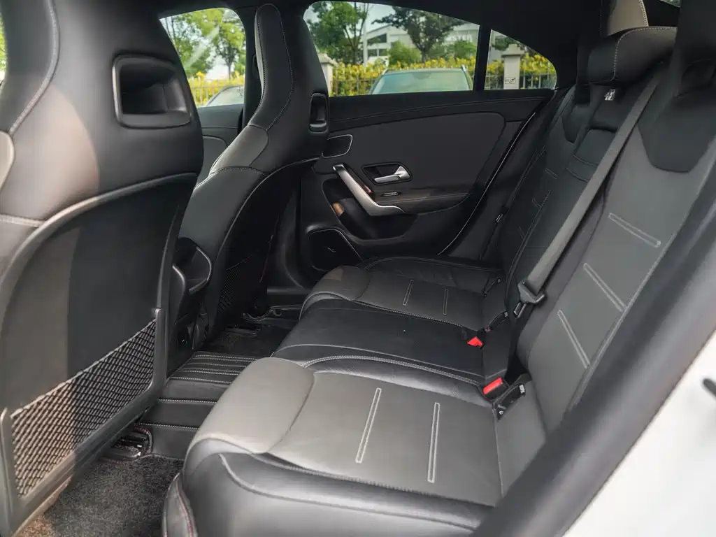 Mercedes-Benz Mercedes CLA AMG 2022 — фото 13