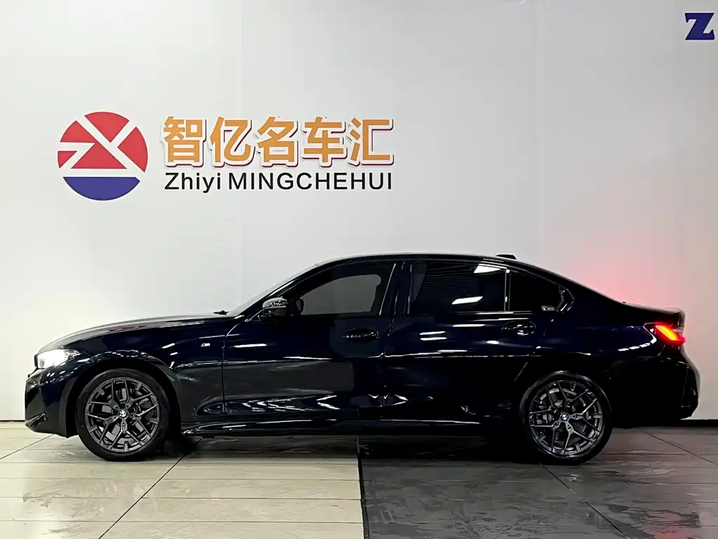 BMW 3 Series 2025