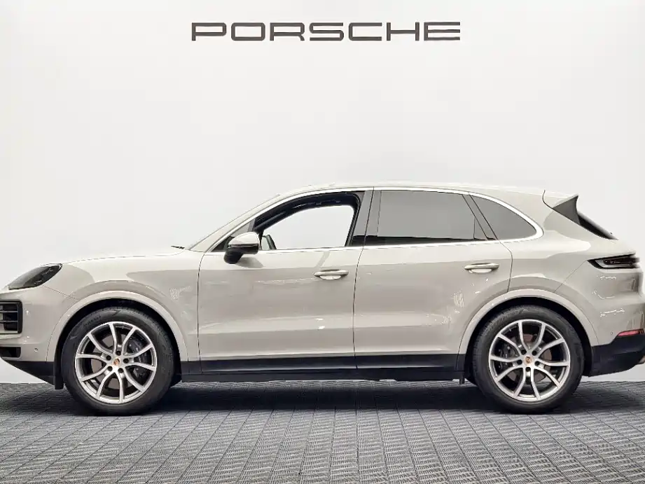 Porsche Cayenne 2024 — фото 3