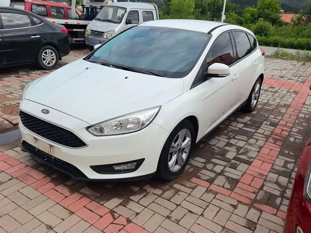 Ford Focus 2017 — фото 2