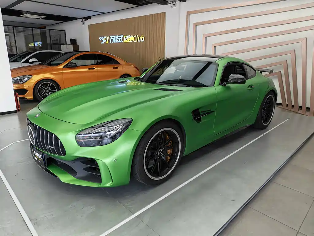 Mercedes-Benz AMG GT 2019 — фото 1