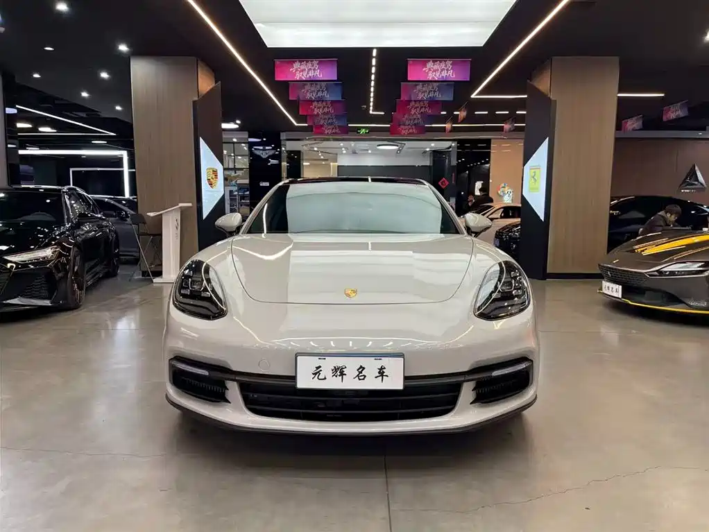 Porsche Panamera 2020 — фото 2