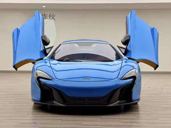 McLaren 12C 2015