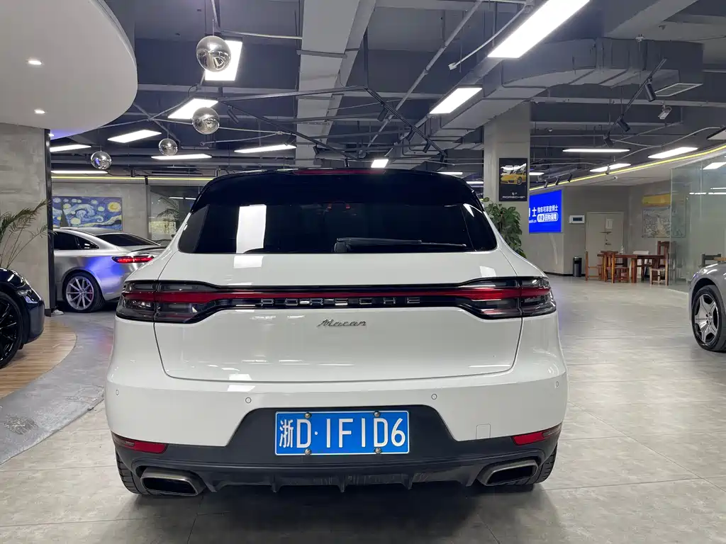 Porsche Macan 2020 — фото 6