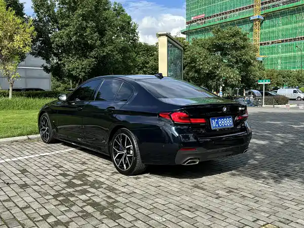 BMW 5 Series 2021