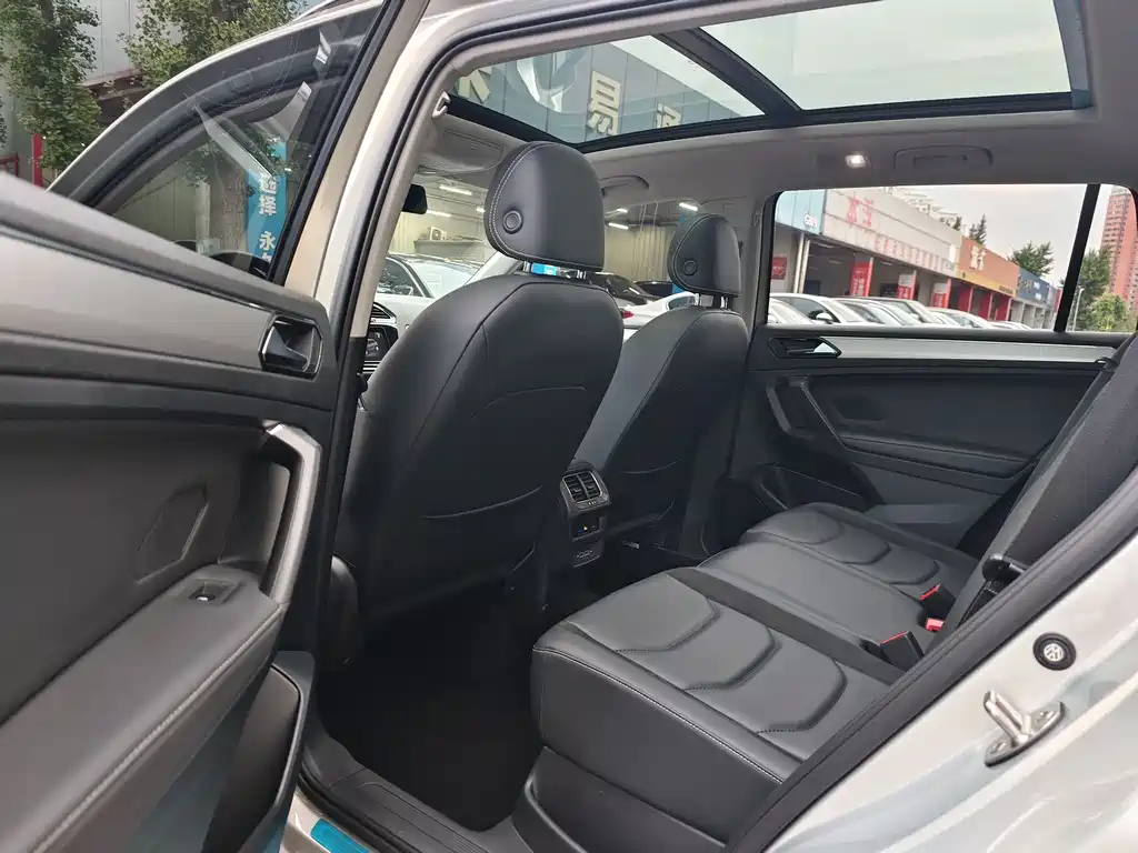 Volkswagen Tiguan L 2019 — фото 17