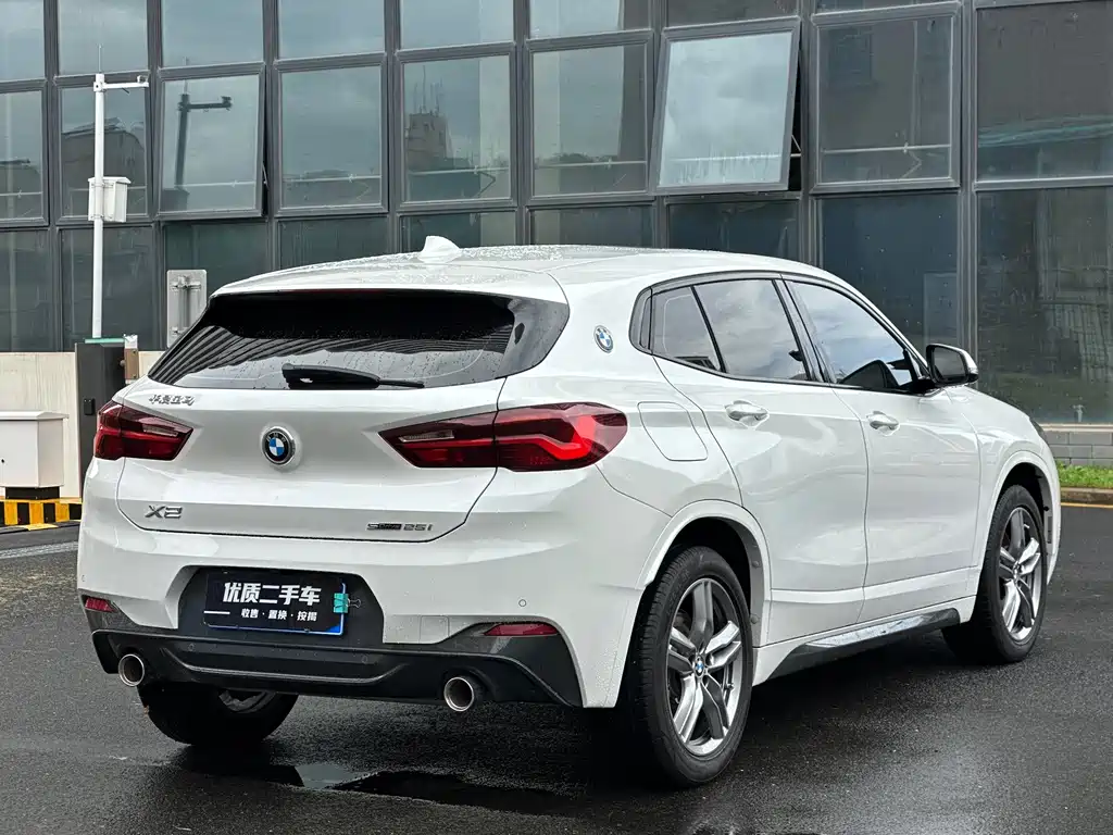 BMW X2 2022 — фото 7