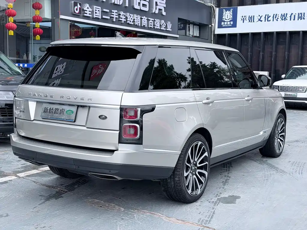 Land Rover Range Rover 2019 — фото 14