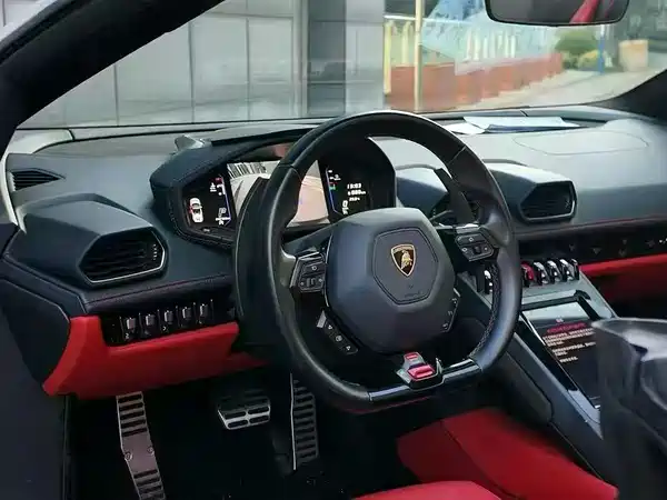 Lamborghini Huracan 2020