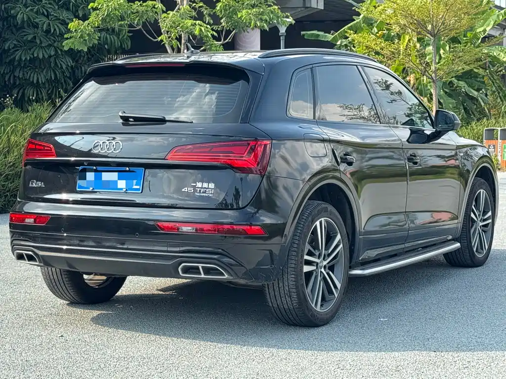 Audi Q5L 2022 — фото 4