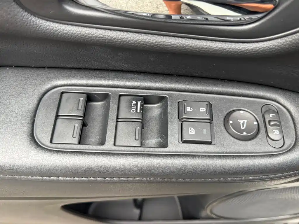 Honda Vezel 2022 — фото 14