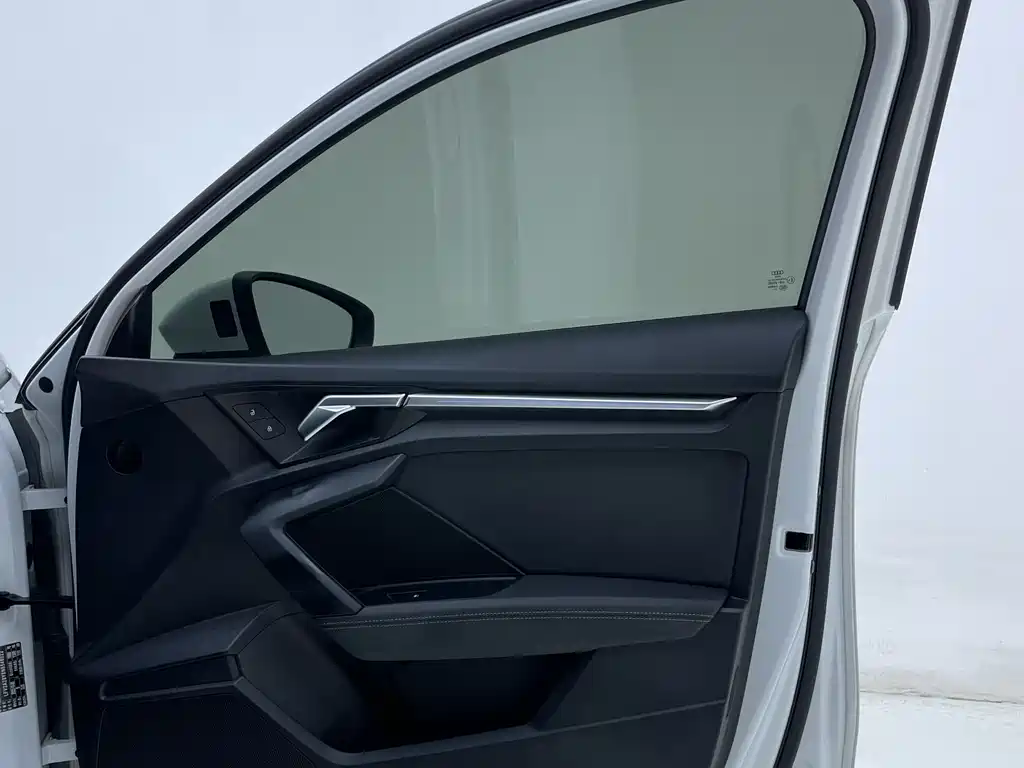 Audi A3 2022 — фото 22