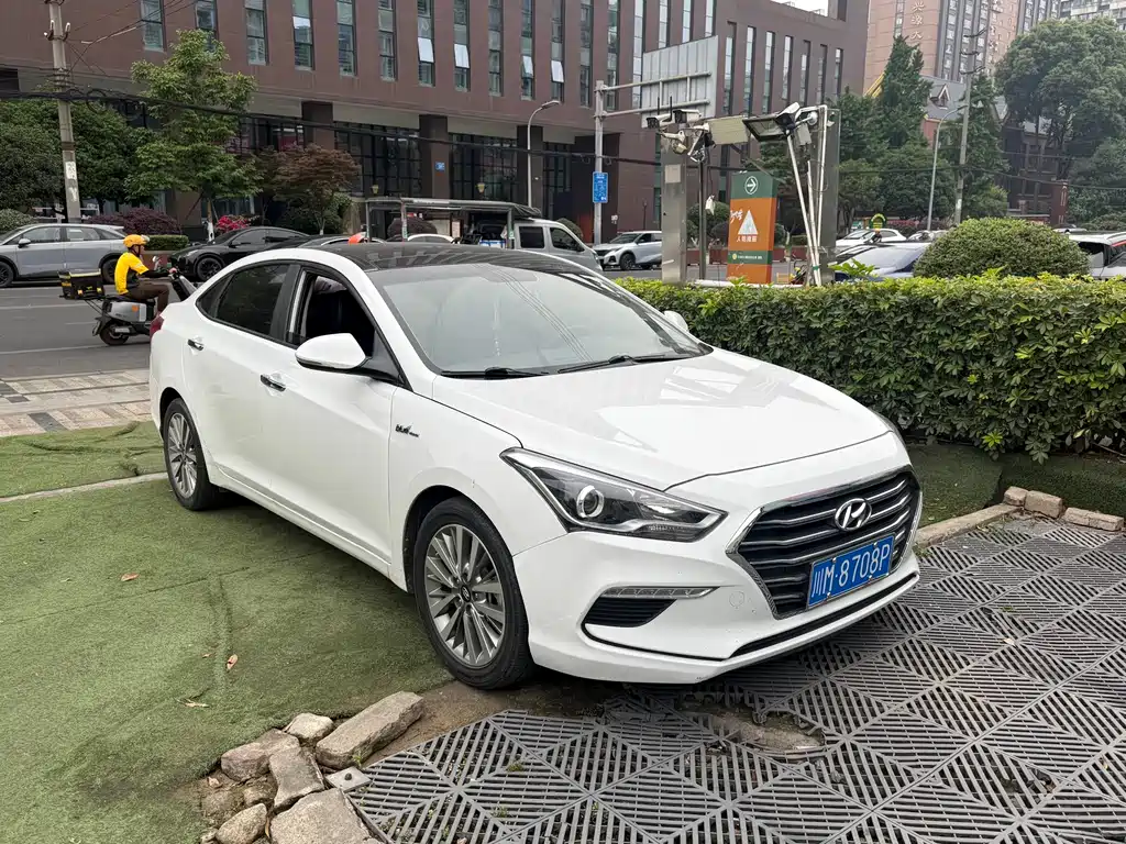 Hyundai Mistra 2017 — фото 3