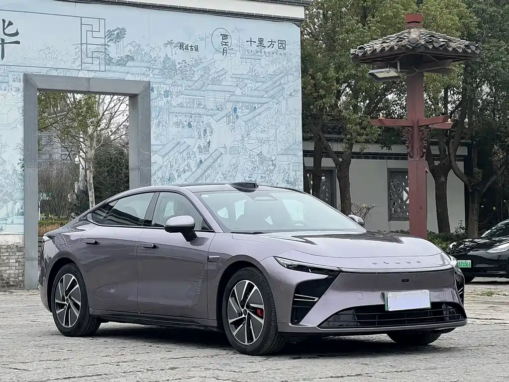 Exeed Xingjiyuan ES 2025 — фото 3