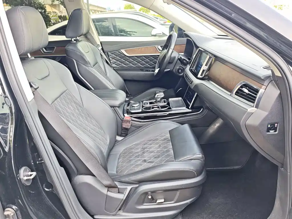 Hongqi HS7 2020 — фото 18