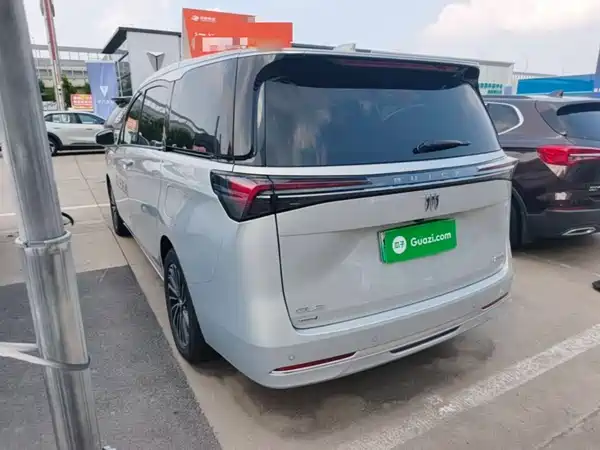 Buick GL8 New Energy 2025
