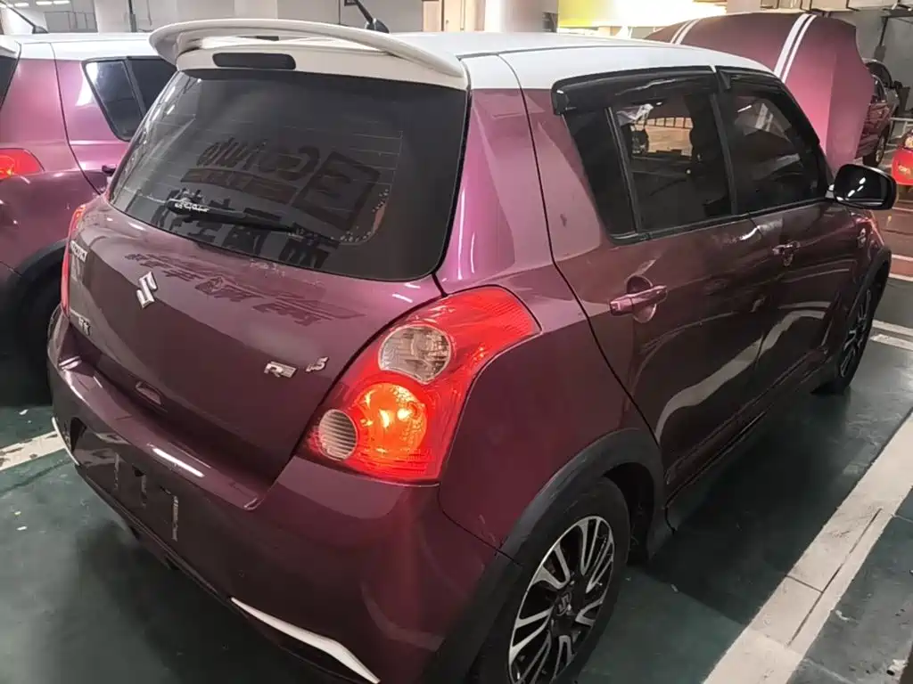 Suzuki Swift 2015 — фото 7