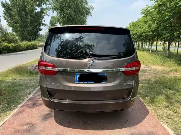 Buick GL8 2017