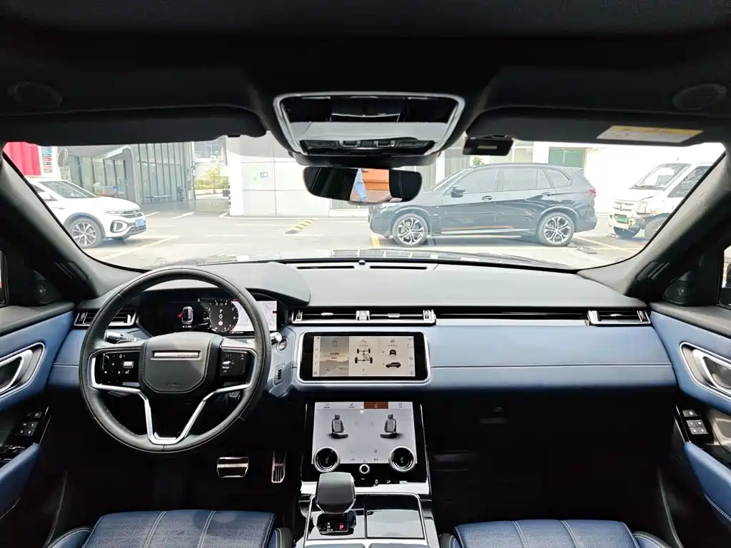 Land Rover Range Rover Velar 2023 — фото 19