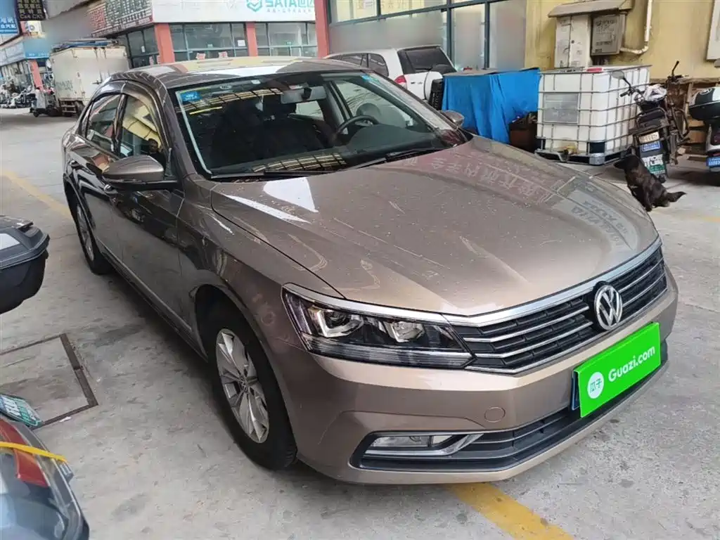 Volkswagen Passat 2017 — фото 4