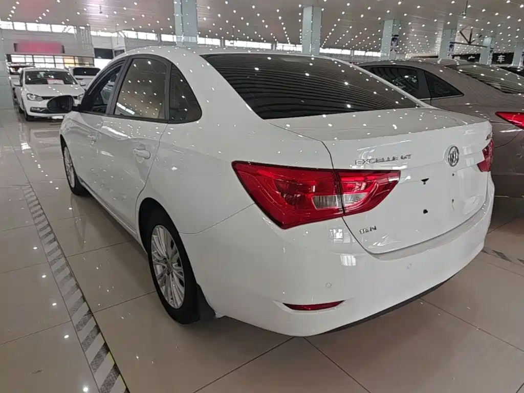 Buick Excelle 2016