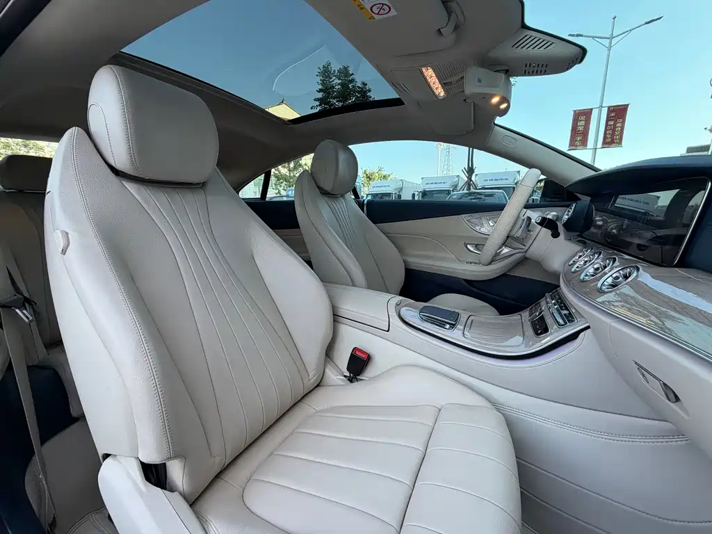 Mercedes-Benz E-Class 2019 — фото 14