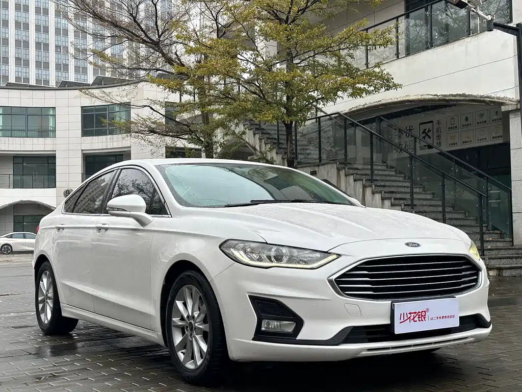 Ford Mondeo 2019 — фото 3
