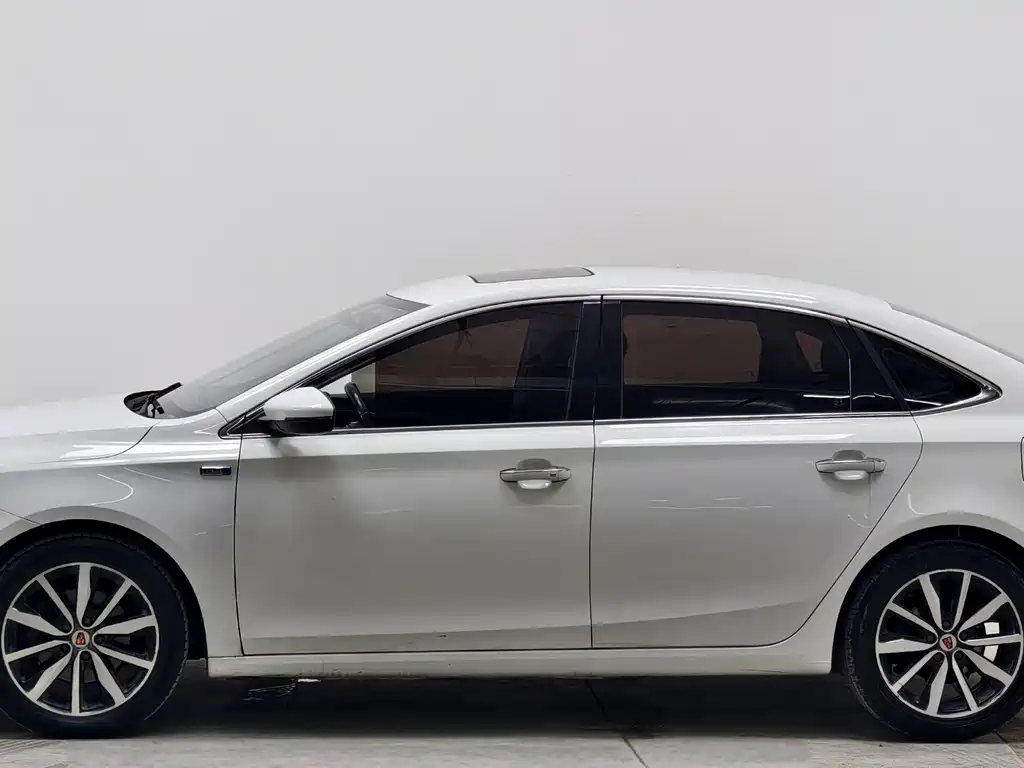 Roewe i6 Classic 2018 — фото 8