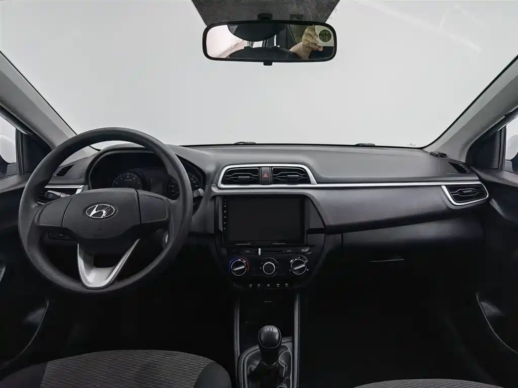 Hyundai Verna 2019 — фото 5