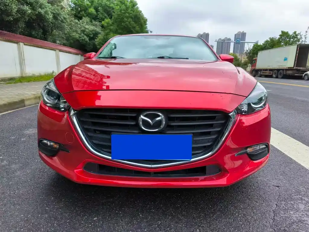 Mazda 3 Axela 2018 — фото 2