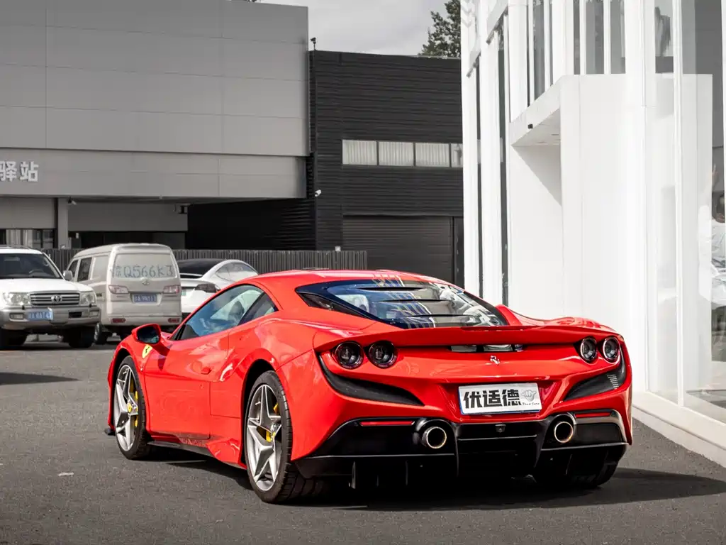 Ferrari F8 2021 — фото 5