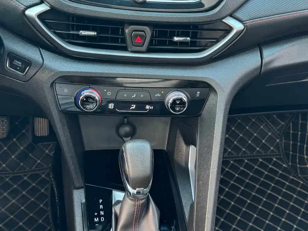Chevrolet Orlando 2019 — фото 14