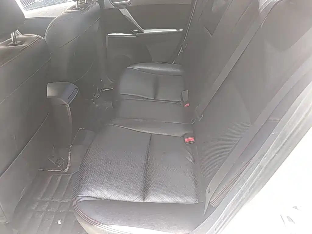 Mazda 3 Xingcheng 2015 — фото 17