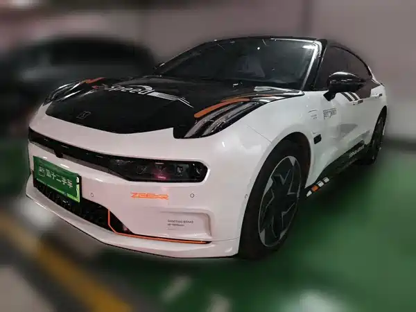 Zeekr 001 2022