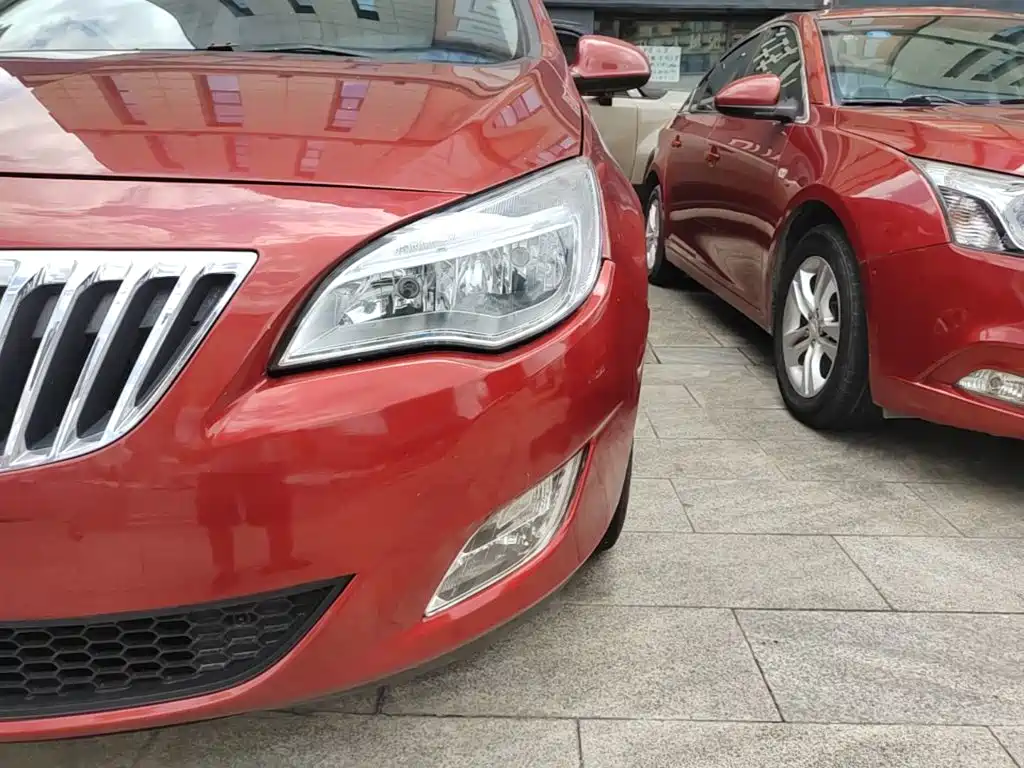 Buick Excelle 2015 — фото 24