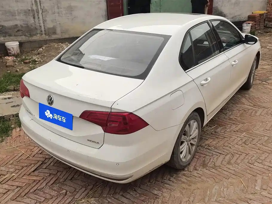 Volkswagen Bora 2016