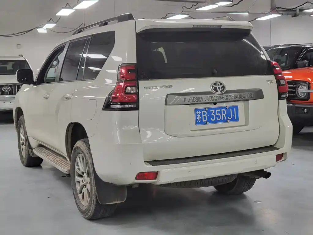 Toyota Prado 2018 — фото 11