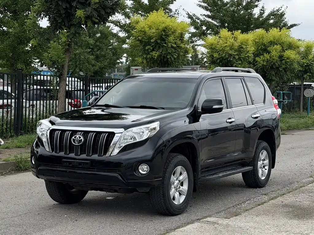 Toyota Prado 2015