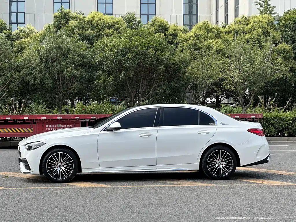 Mercedes-Benz C-Class 2022 — фото 14