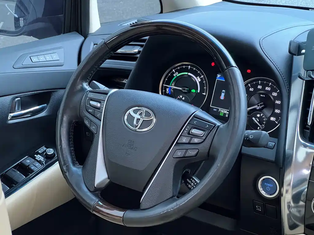 Toyota Alphard 2021 — фото 19