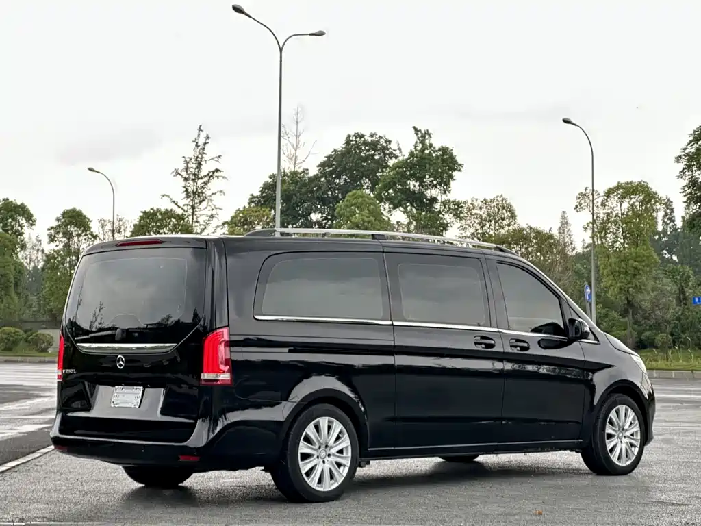 Mercedes-Benz V-Class 2020 — фото 5