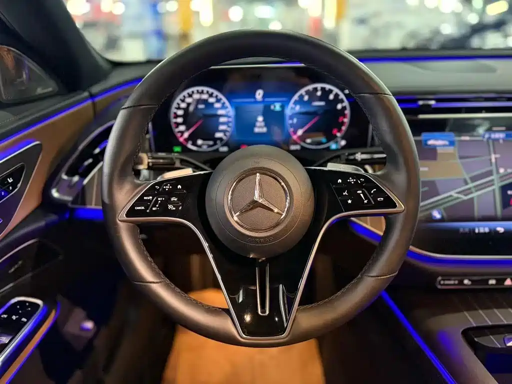 Mercedes-Benz E-Class 2024 — фото 4