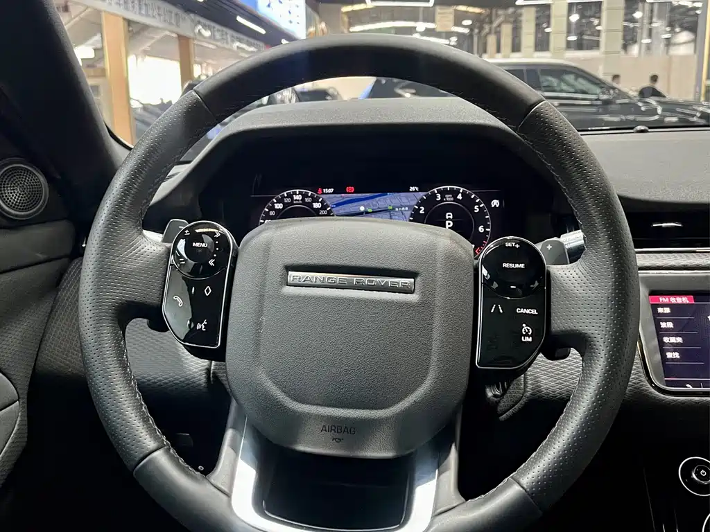 Land Rover Range Rover Evoque 2021 — фото 15