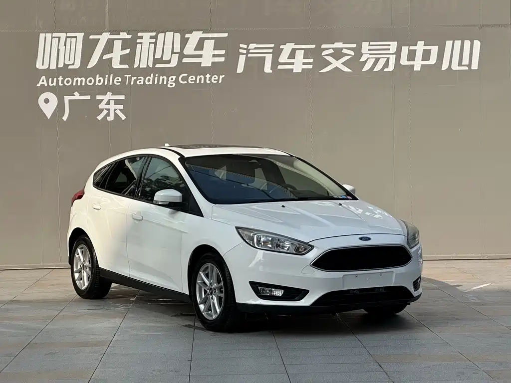 Ford Focus 2018 — фото 3