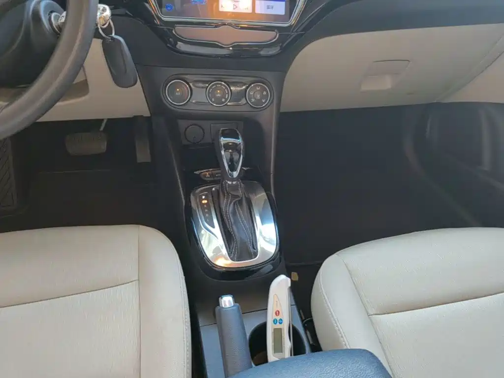 Buick Excelle 2019 — фото 14